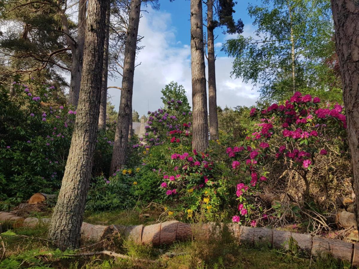 Cambus O' May Traditional Highland Hotel Ballater Bagian luar foto
