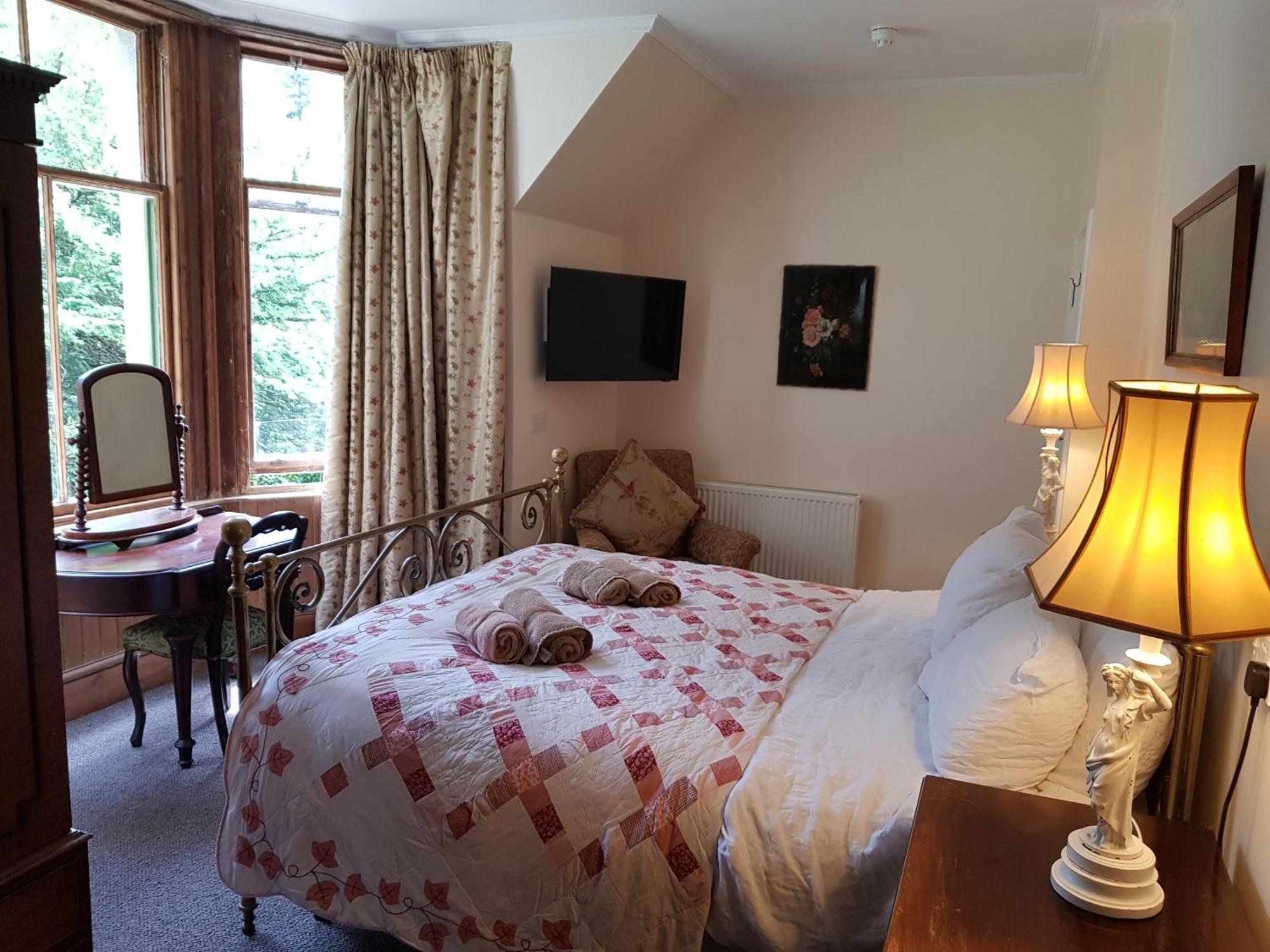 Cambus O' May Traditional Highland Hotel Ballater Ruang foto