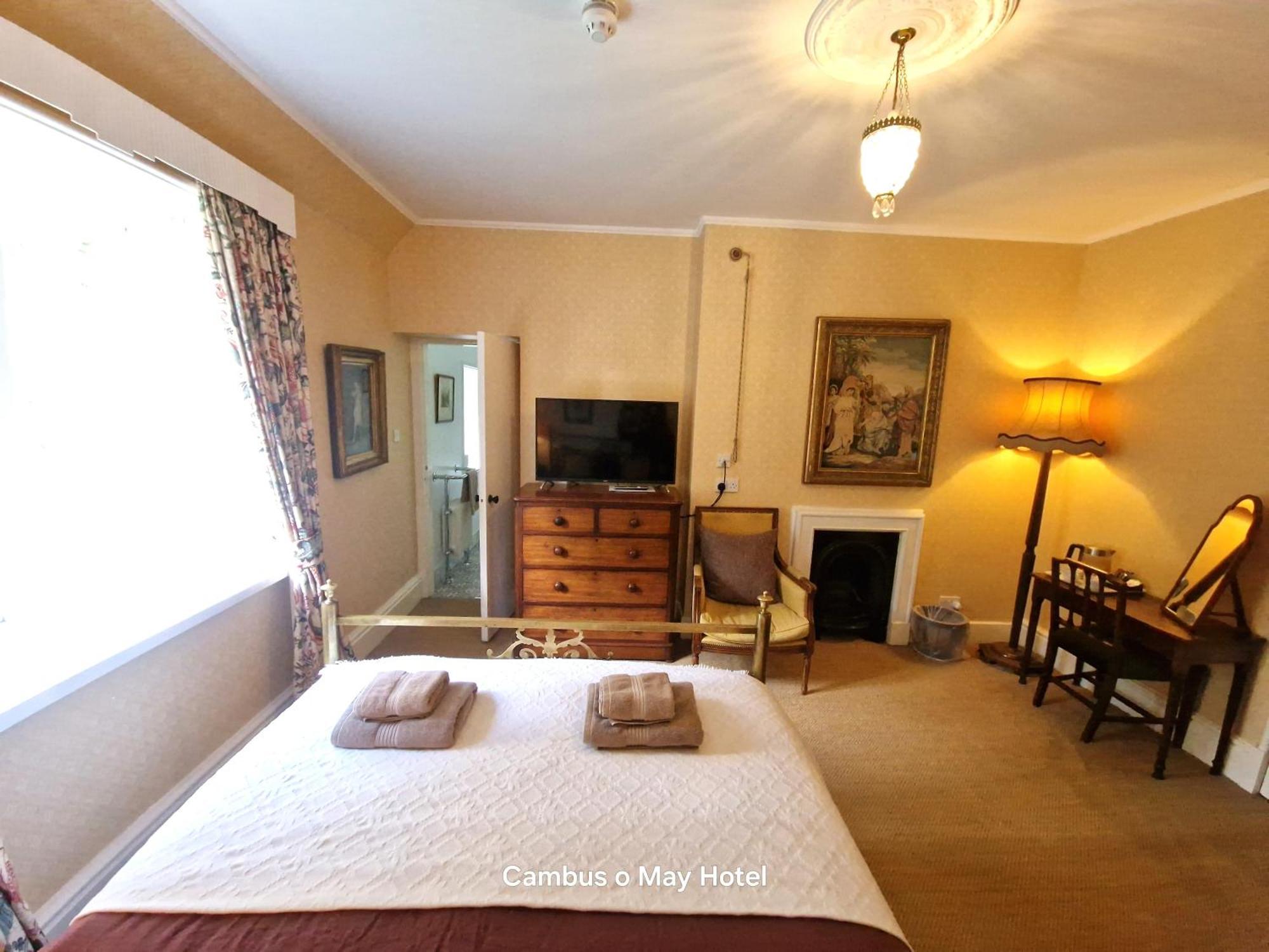 Cambus O' May Traditional Highland Hotel Ballater Bagian luar foto