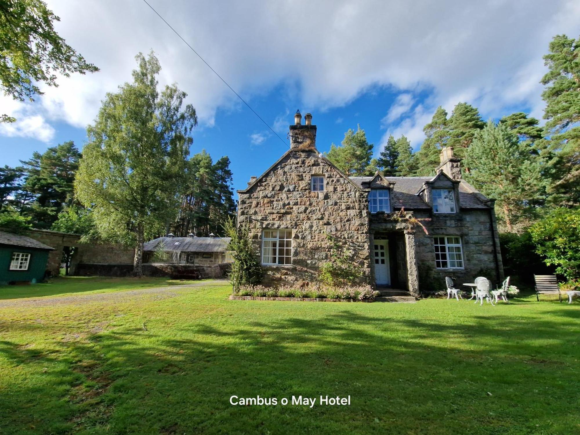 Cambus O' May Traditional Highland Hotel Ballater Bagian luar foto